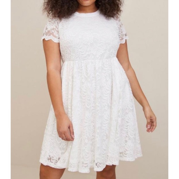 ⭐️SOLD⭐️ 🆕 White Mini Lace Fit & Flare Dress 3 3X 22 24 NWT Torrid New! - Picture 2 of 6